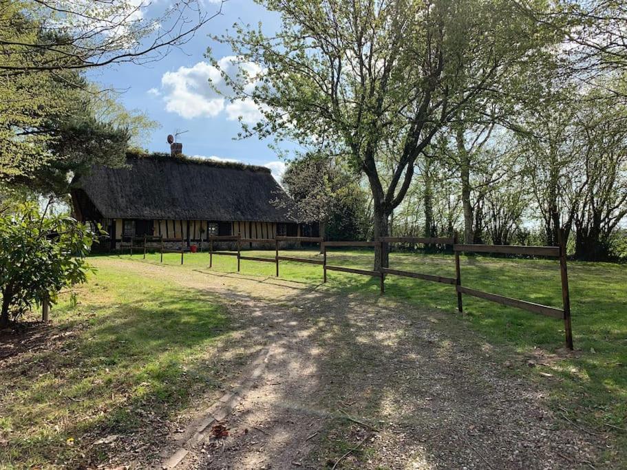 Chaumiere Familiale Weekend & Vacances Paisible Saint-Philbert-sur-Risle Buitenkant foto