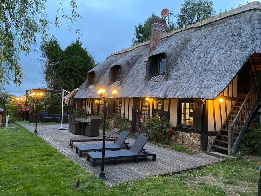 Chaumiere Familiale Weekend & Vacances Paisible Saint-Philbert-sur-Risle Buitenkant foto