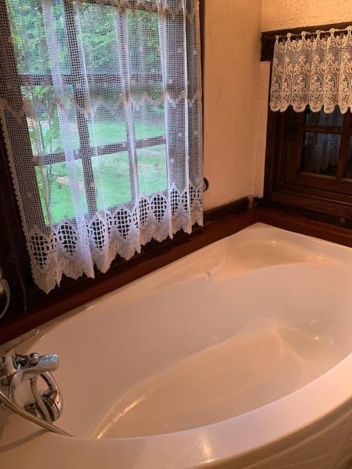 Chaumiere Familiale Weekend & Vacances Paisible Saint-Philbert-sur-Risle Buitenkant foto