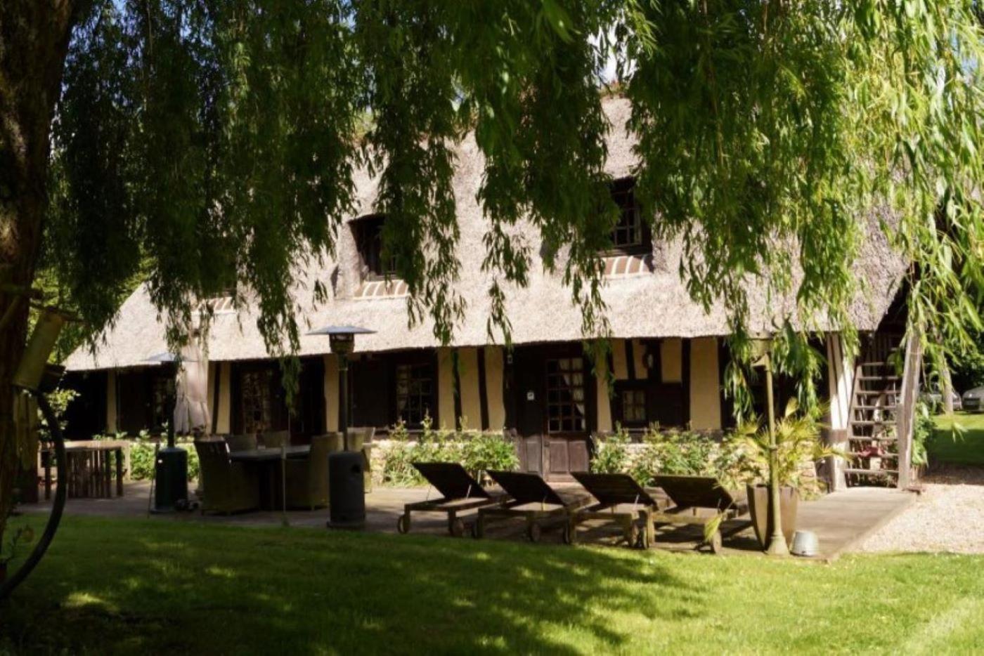 Chaumiere Familiale Weekend & Vacances Paisible Saint-Philbert-sur-Risle Buitenkant foto
